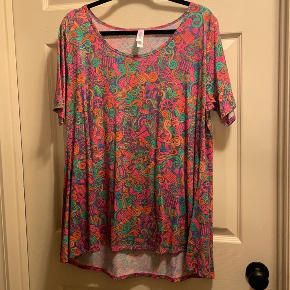 LuLaRoe Perfect Tee XL